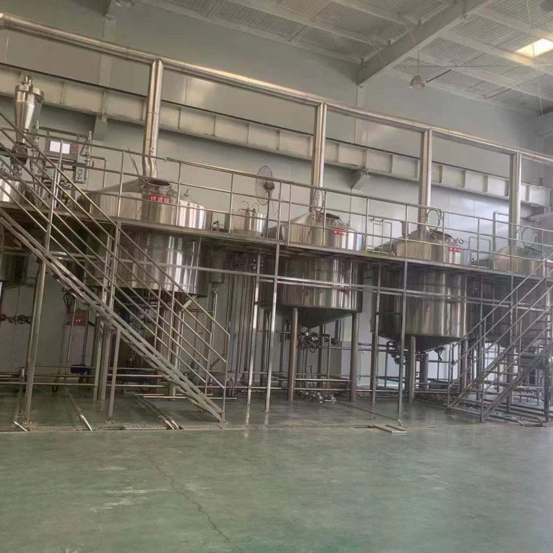 新乐精酿啤酒设备厂—平面布置、设备设计、制造、调试、培训等一条龙服务_COPY